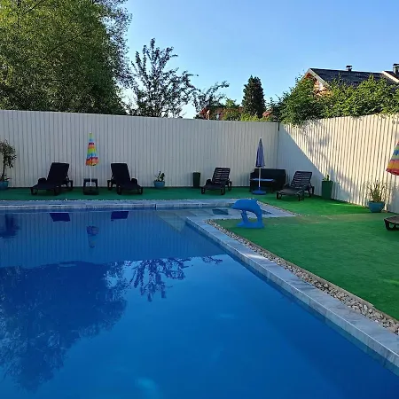 Hacienda I Bazen Osmanovic فيلة *