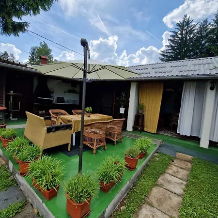 Hacienda I Bazen Osmanovic فيلة *